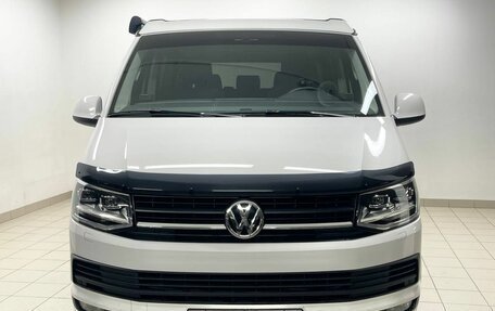 Volkswagen California T6, 2016 год, 6 750 000 рублей, 2 фотография