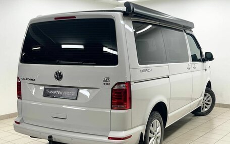 Volkswagen California T6, 2016 год, 6 750 000 рублей, 4 фотография