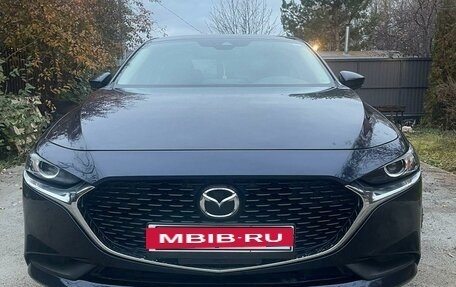 Mazda 3, 2021 год, 2 200 000 рублей, 8 фотография