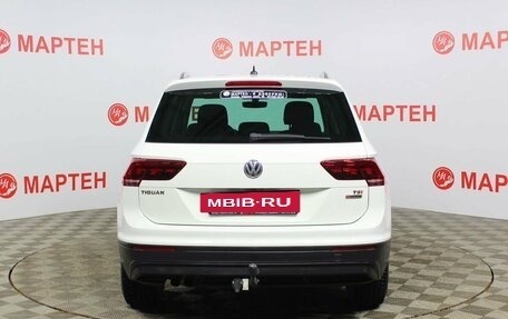 Volkswagen Tiguan II, 2017 год, 2 199 000 рублей, 6 фотография