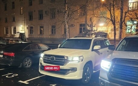 Toyota Land Cruiser 200, 2018 год, 8 500 000 рублей, 15 фотография