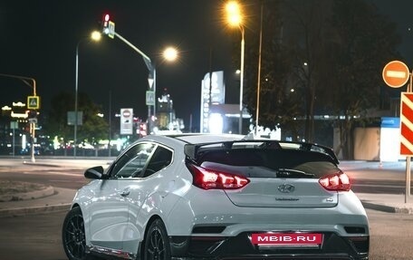 Hyundai Veloster II, 2019 год, 2 800 000 рублей, 2 фотография