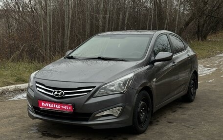 Hyundai Solaris II рестайлинг, 2016 год, 990 000 рублей, 1 фотография