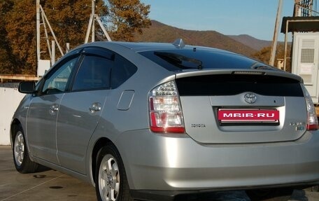 Toyota Prius, 2007 год, 880 000 рублей, 4 фотография