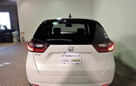 Honda Fit, 2021 год, 1 150 000 рублей, 6 фотография