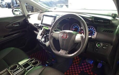 Toyota Wish II, 2012 год, 1 140 000 рублей, 10 фотография