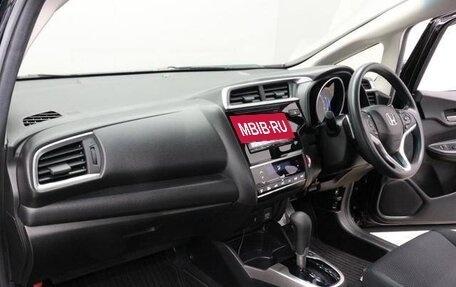 Honda Fit III, 2017 год, 1 040 000 рублей, 10 фотография