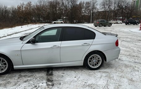 BMW 3 серия, 2010 год, 1 050 000 рублей, 14 фотография