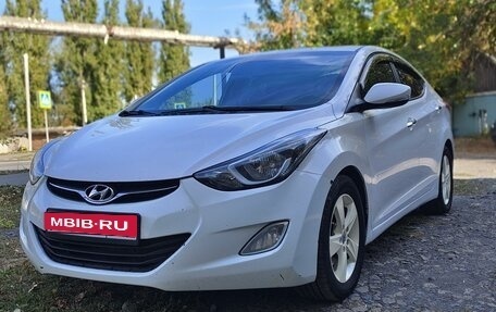 Hyundai Avante, 2011 год, 1 050 000 рублей, 1 фотография