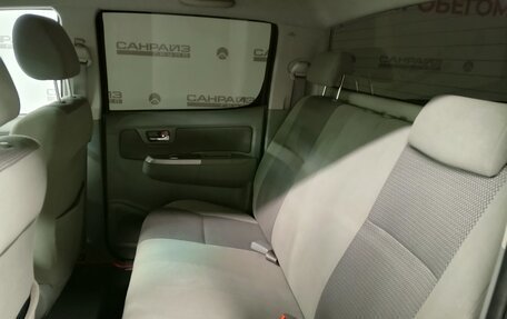 Toyota Hilux VII, 2010 год, 2 300 000 рублей, 13 фотография