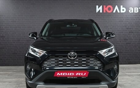 Toyota RAV4, 2021 год, 3 860 000 рублей, 2 фотография