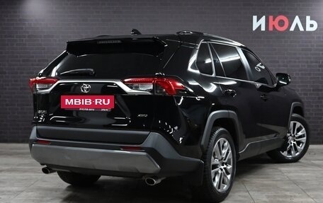 Toyota RAV4, 2021 год, 3 860 000 рублей, 6 фотография