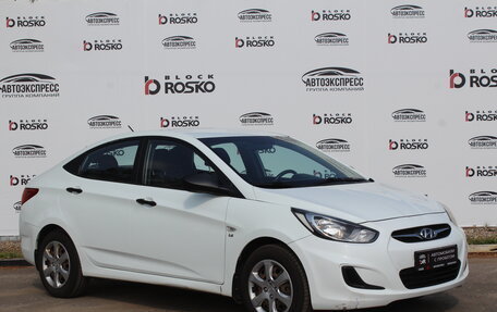 Hyundai Solaris II рестайлинг, 2013 год, 820 000 рублей, 3 фотография