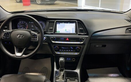 Hyundai Sonata VII, 2018 год, 2 347 000 рублей, 25 фотография