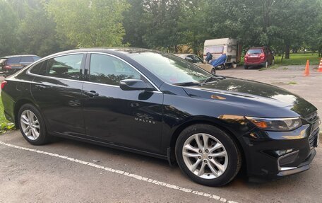 Chevrolet Malibu IX, 2016 год, 1 500 000 рублей, 2 фотография