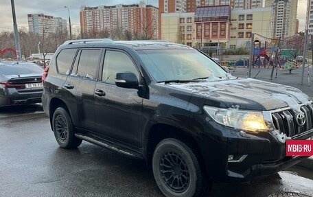 Toyota Land Cruiser Prado 150 рестайлинг 2, 2021 год, 5 800 000 рублей, 12 фотография