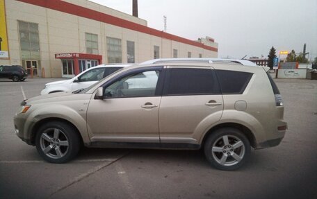 Mitsubishi Outlander III рестайлинг 3, 2007 год, 800 000 рублей, 4 фотография