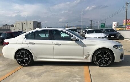 BMW 5 серия, 2022 год, 4 200 000 рублей, 4 фотография