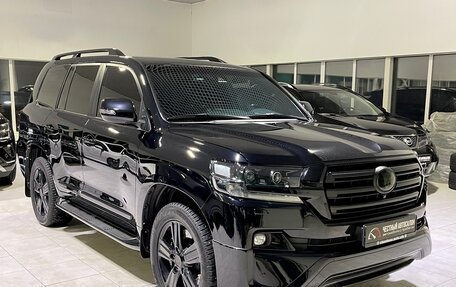 Toyota Land Cruiser 200, 2018 год, 9 500 000 рублей, 2 фотография