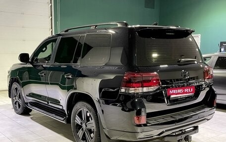 Toyota Land Cruiser 200, 2018 год, 9 500 000 рублей, 5 фотография