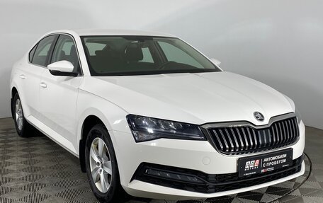 Skoda Superb III рестайлинг, 2020 год, 2 599 000 рублей, 3 фотография