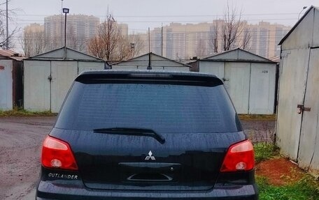 Mitsubishi Outlander III рестайлинг 3, 2005 год, 635 000 рублей, 4 фотография