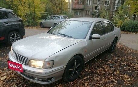 Nissan Maxima IV, 1998 год, 300 000 рублей, 3 фотография