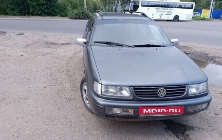 Volkswagen Passat B4, 1995 год, 89 000 рублей, 1 фотография