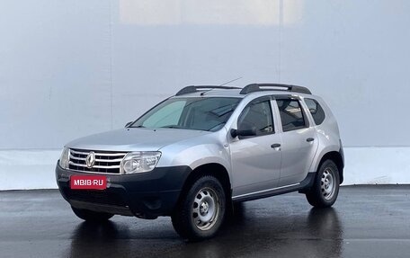 Renault Duster I рестайлинг, 2014 год, 890 000 рублей, 1 фотография