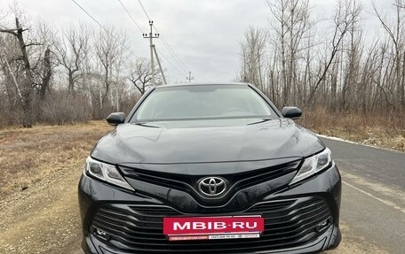 Toyota Camry, 2018 год, 2 635 000 рублей, 17 фотография