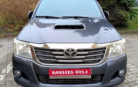 Toyota Hilux VII, 2012 год, 2 600 000 рублей, 21 фотография