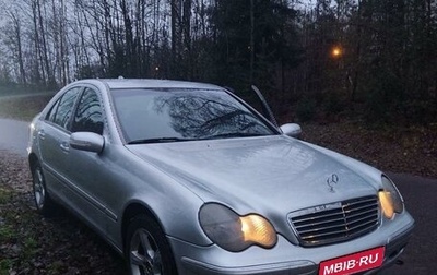 Mercedes-Benz C-Класс, 2001 год, 440 000 рублей, 1 фотография