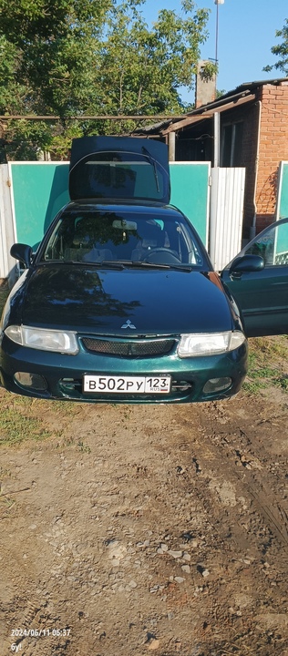 Mitsubishi Carisma I, 1998 год, 260 рублей, 3 фотография