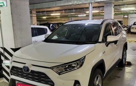 Toyota RAV4, 2019 год, 3 699 000 рублей, 25 фотография