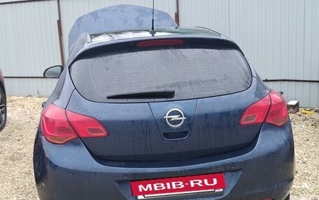 Opel Astra J, 2011 год, 625 000 рублей, 6 фотография