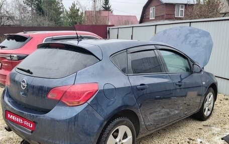 Opel Astra J, 2011 год, 625 000 рублей, 8 фотография