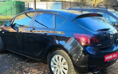 Opel Astra J, 2010 год, 650 000 рублей, 10 фотография