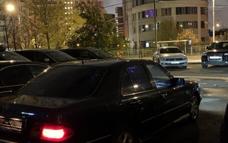 Mercedes-Benz E-Класс, 1998 год, 500 000 рублей, 8 фотография