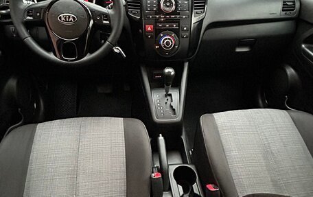 KIA Venga I, 2012 год, 775 000 рублей, 17 фотография