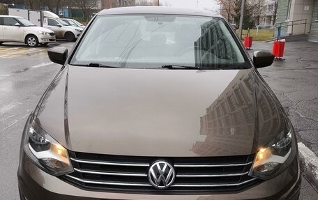 Volkswagen Polo VI (EU Market), 2018 год, 1 525 000 рублей, 2 фотография