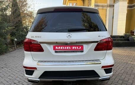 Mercedes-Benz GL-Класс, 2012 год, 3 200 000 рублей, 5 фотография