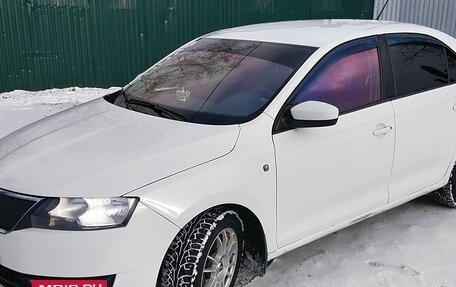 Skoda Rapid I, 2015 год, 700 000 рублей, 3 фотография