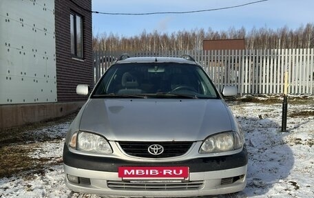 Toyota Avensis III рестайлинг, 2000 год, 310 000 рублей, 2 фотография