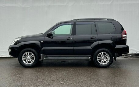 Toyota Land Cruiser Prado 120 рестайлинг, 2007 год, 2 830 000 рублей, 8 фотография