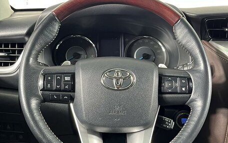 Toyota Fortuner II, 2019 год, 4 299 000 рублей, 15 фотография