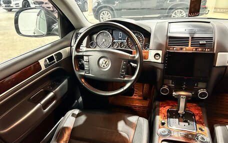 Volkswagen Touareg III, 2008 год, 999 000 рублей, 12 фотография