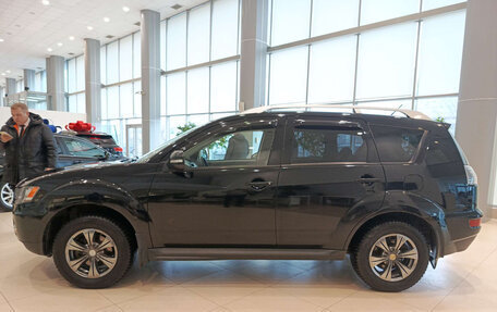 Mitsubishi Outlander III рестайлинг 3, 2010 год, 1 500 000 рублей, 12 фотография