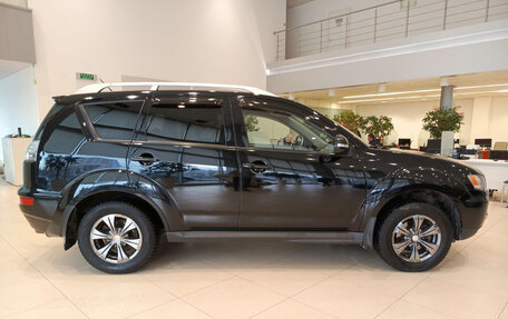 Mitsubishi Outlander III рестайлинг 3, 2010 год, 1 500 000 рублей, 8 фотография