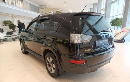 Mitsubishi Outlander III рестайлинг 3, 2010 год, 1 500 000 рублей, 11 фотография