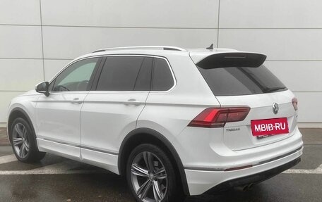 Volkswagen Tiguan II, 2019 год, 2 980 000 рублей, 4 фотография